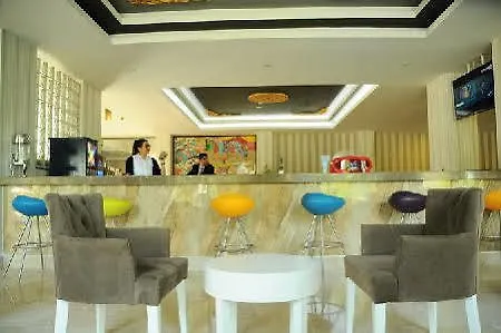 Hotel Serra Park